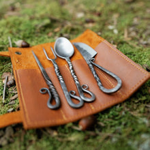 Cargar imagen en el visor de la galería, Kit de cubiertos vikingos