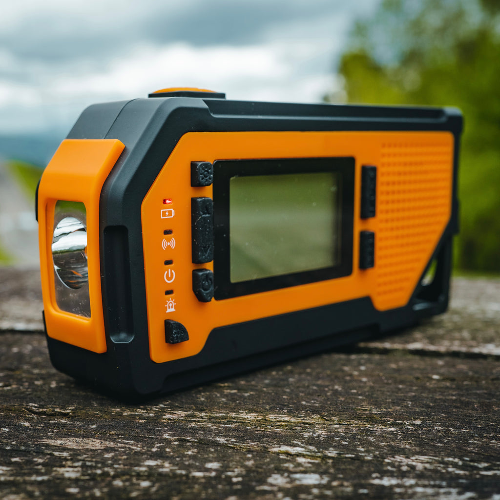 Radio de emergencia multifuncional