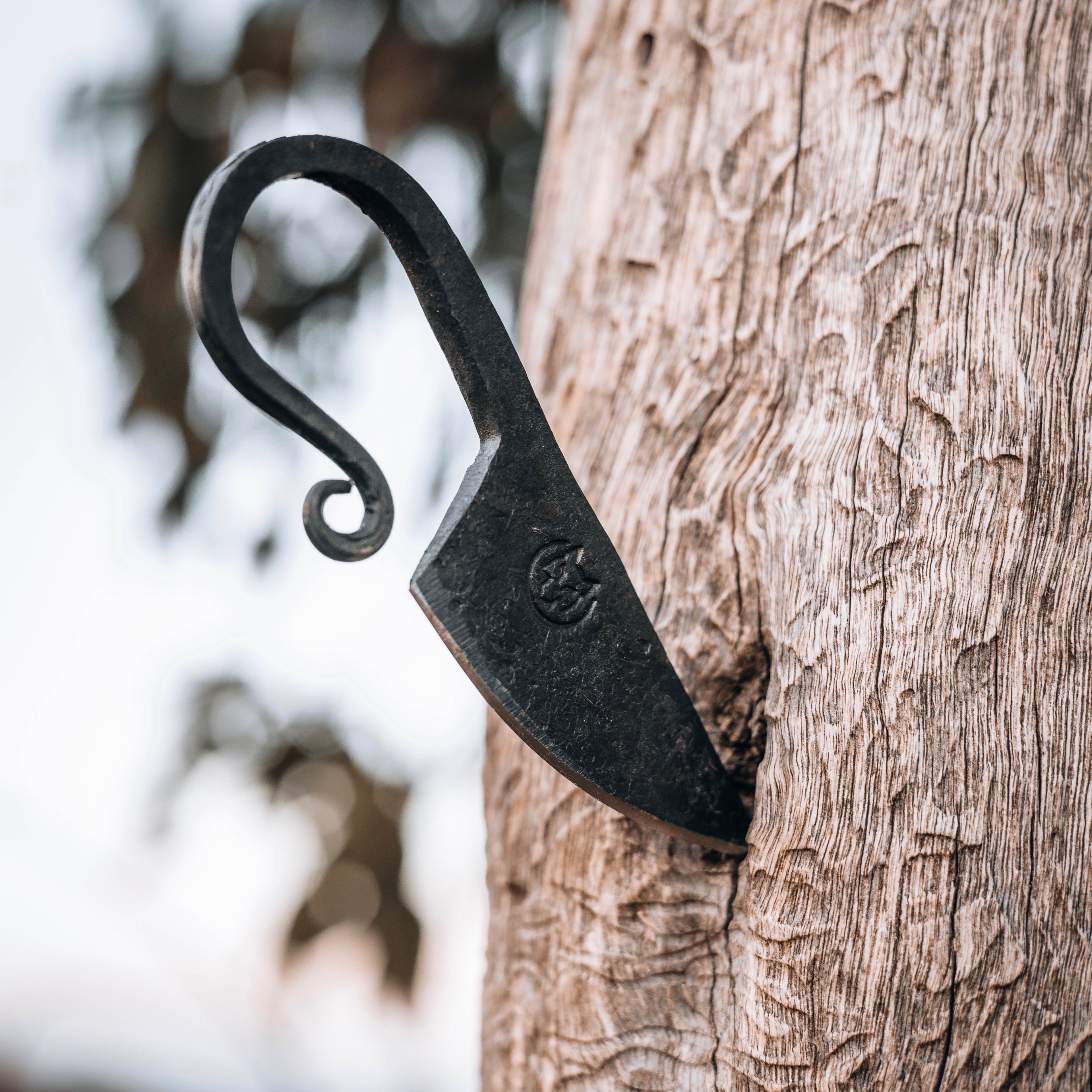 Cuchillo artesanal con colgante Vikingo